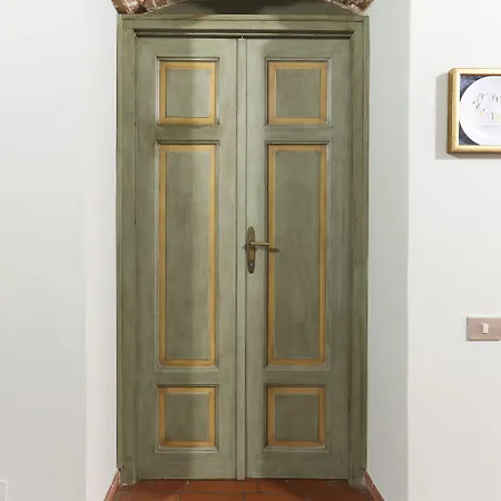 Across The River Lägenhet Florens